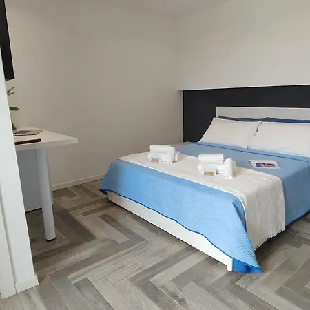 Guest house Stanza Idromassaggio 2 *